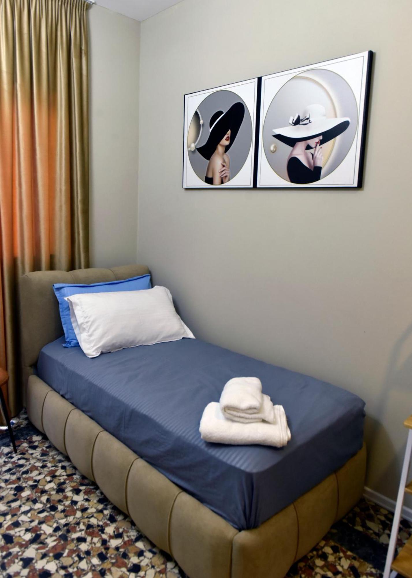 City Center Rooms And Apartments Durres Exterior photo