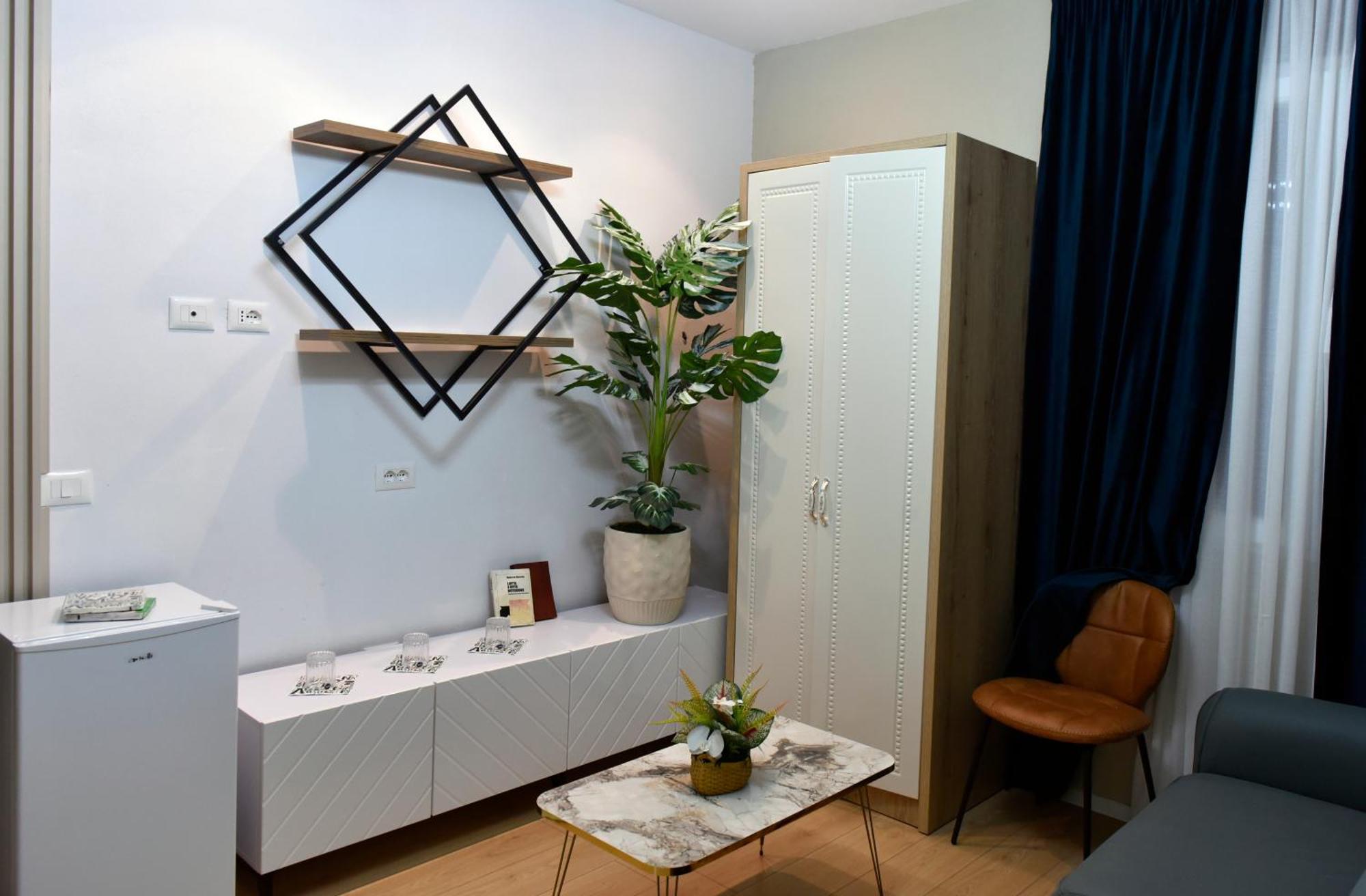 City Center Rooms And Apartments Durres Exterior photo