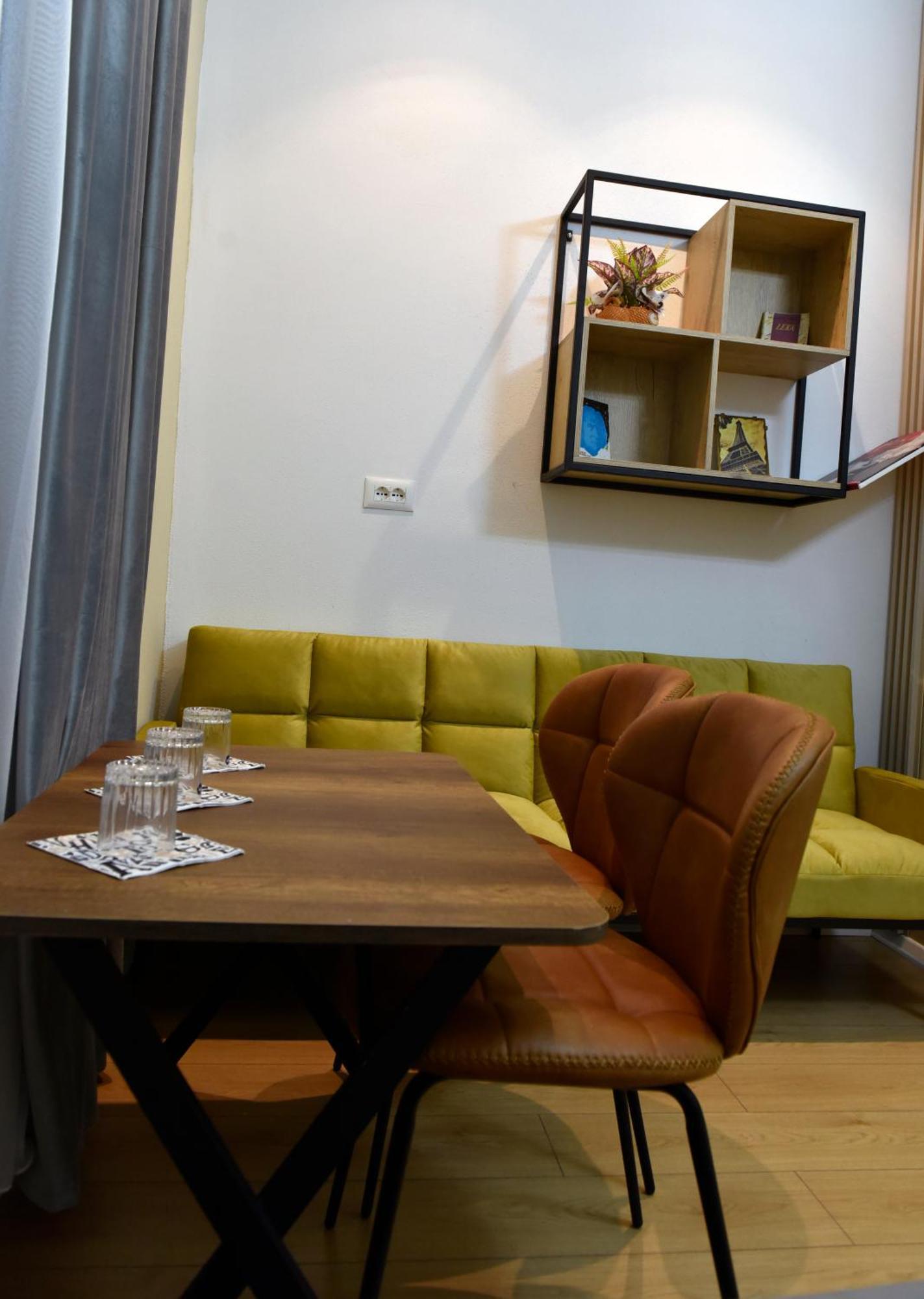 City Center Rooms And Apartments Durres Exterior photo